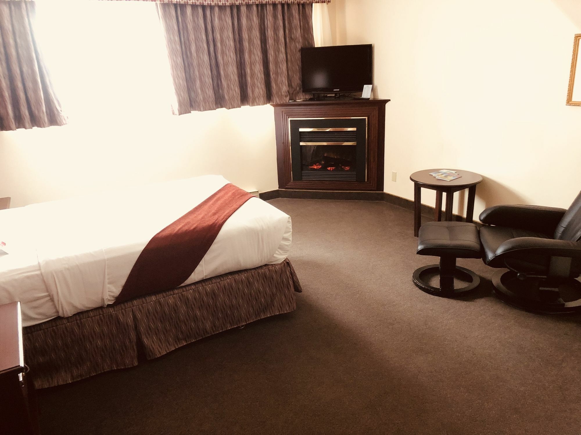 รามาดา พลาซา บาย วินด์แฮม กาติโน/มานัวร์ ดู กาสิโน Hotel ภายนอก รูปภาพ